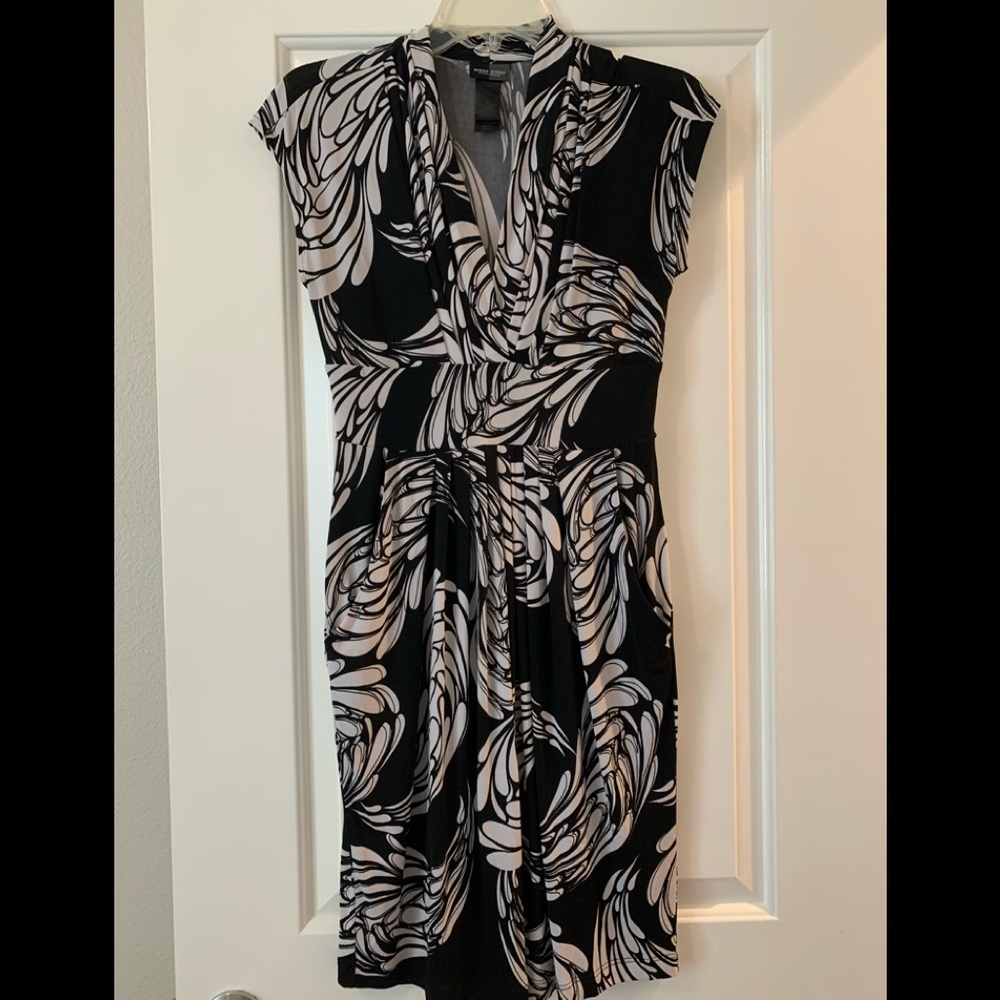 Black and white pattern dress
